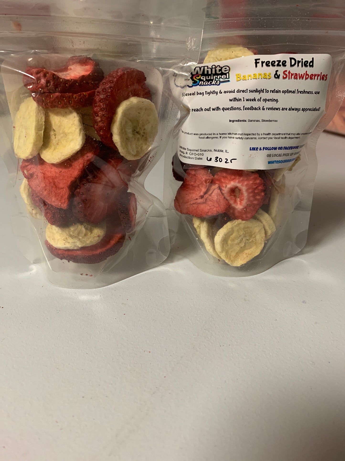 Freeze Dried Sliced Strawberry Banana Mix
